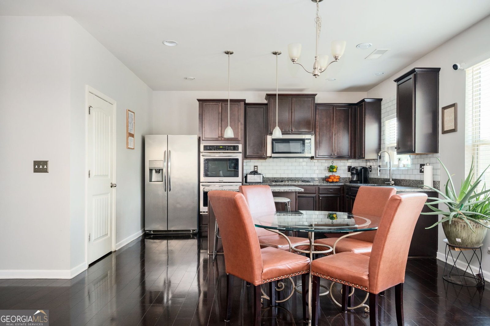 5220 CANTBURY Way Atlanta - 18