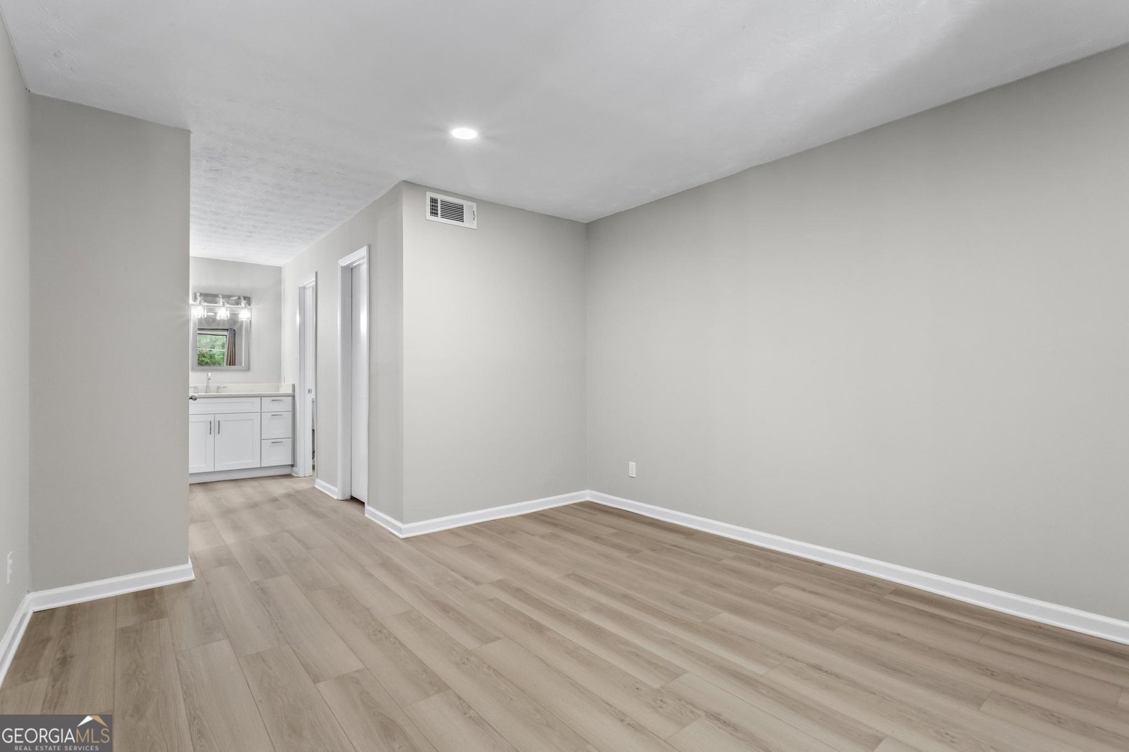 1012 River Mill Circle Roswell - 14