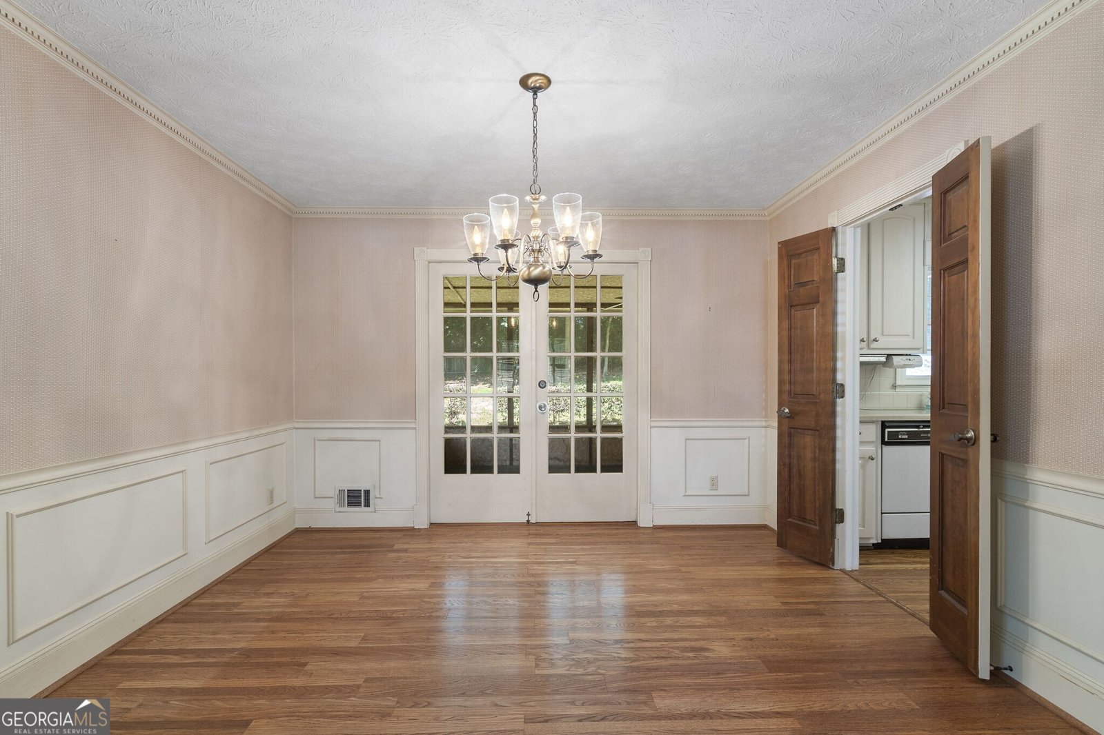 1348 Cambridge Court Brookhaven - 11