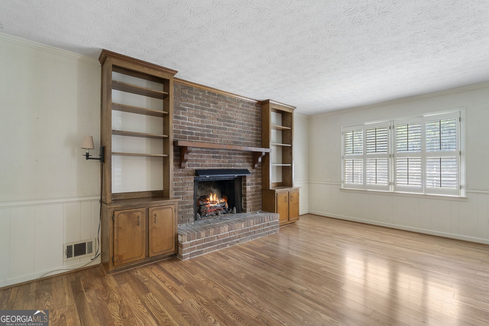 1348 Cambridge Court Brookhaven - 4