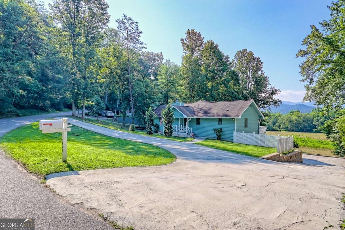 5648 Pine Crest Road Young Harris - 1