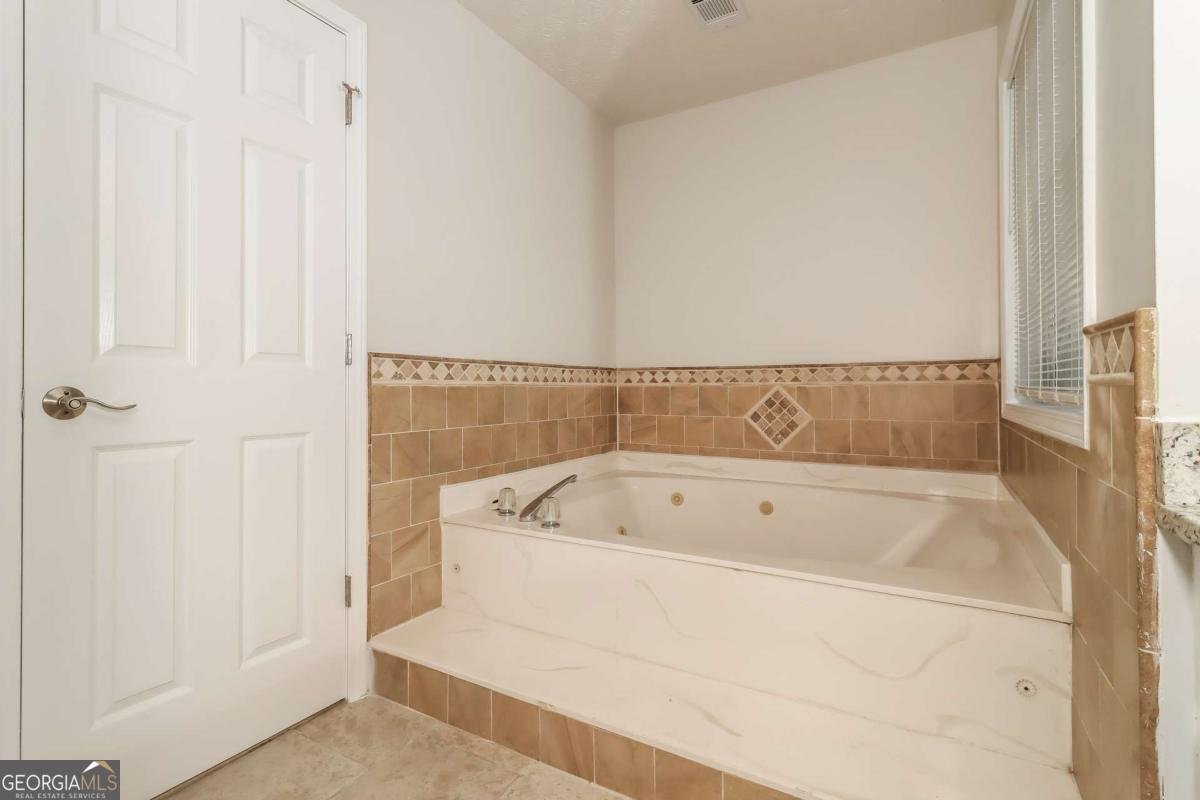 3472 Erin Glen Kennesaw - 13