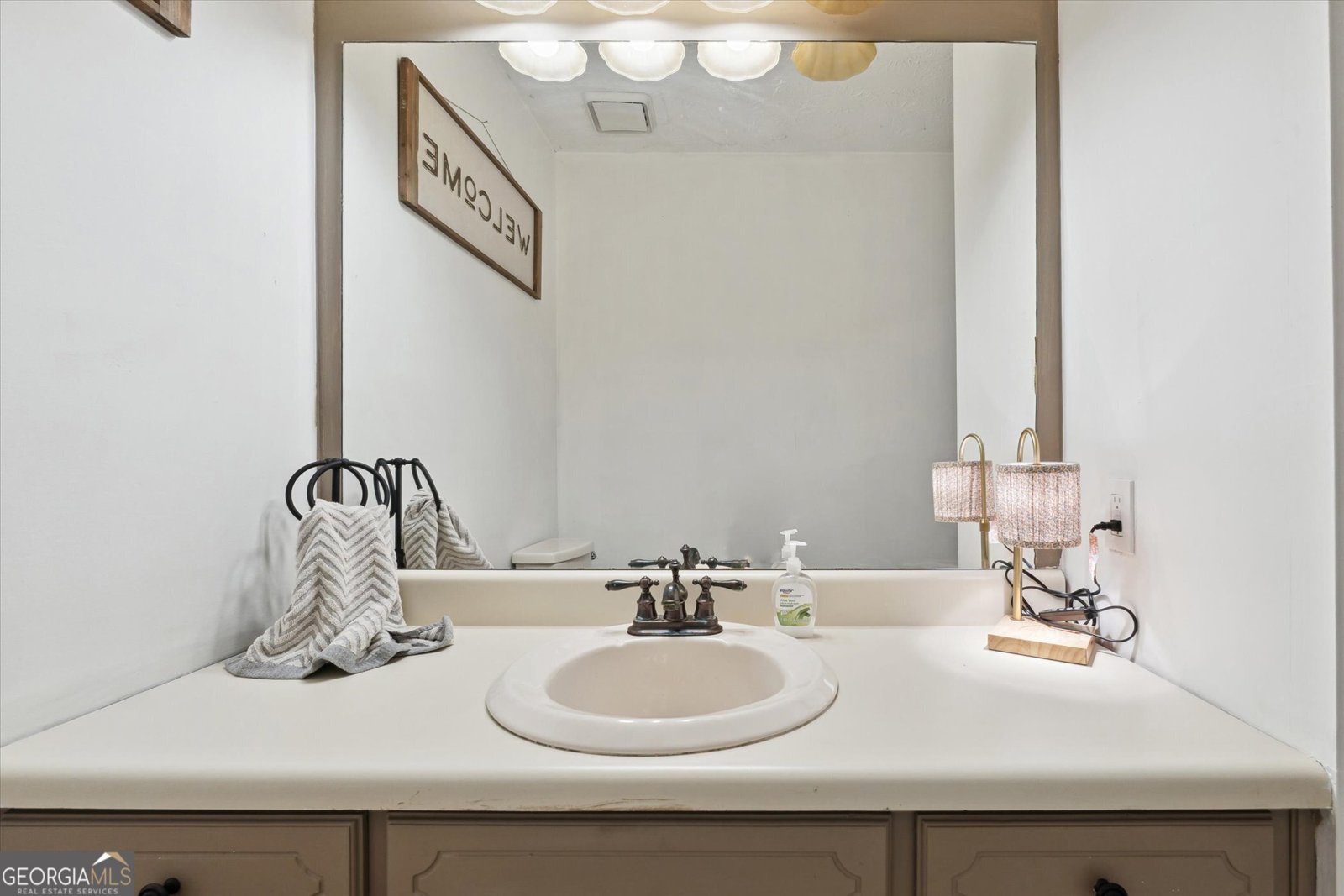 237 Lavern Court Winder - 21