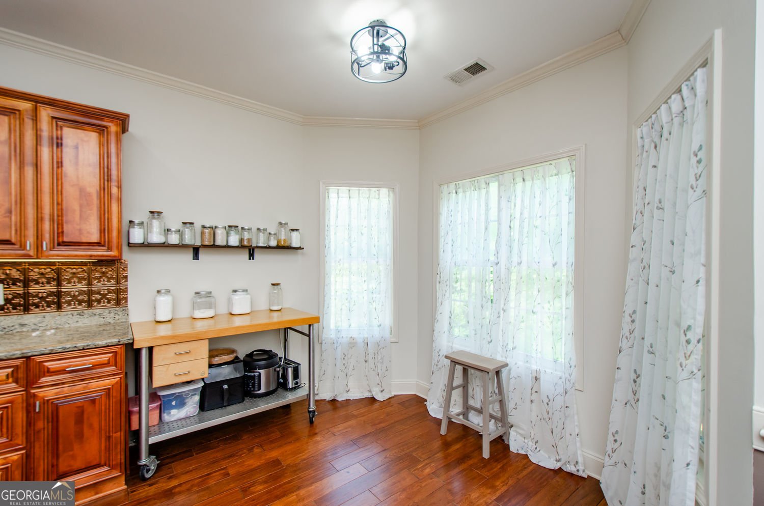 440 Thomas Road Road Dallas - 9