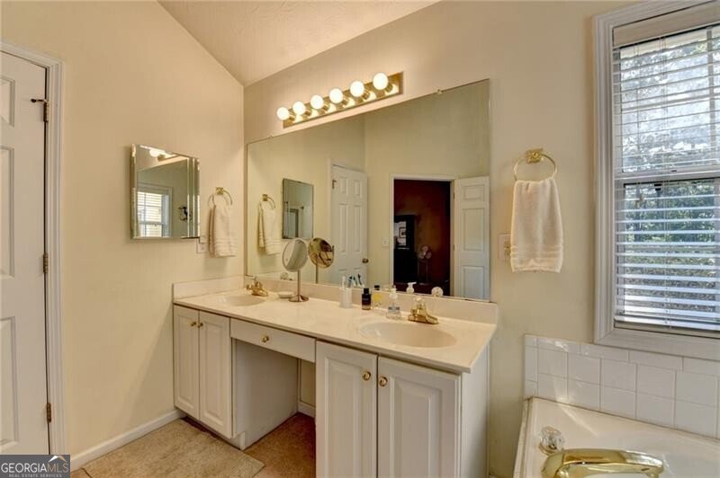 3643 Dunbar Lane Suwanee - 24