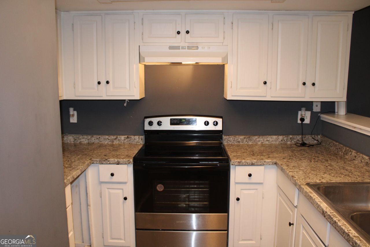 1159 VILLAGE MAIN Stone Mountain - 17