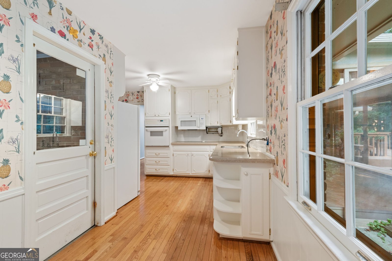 325 Knoll Woods Drive Roswell - 14