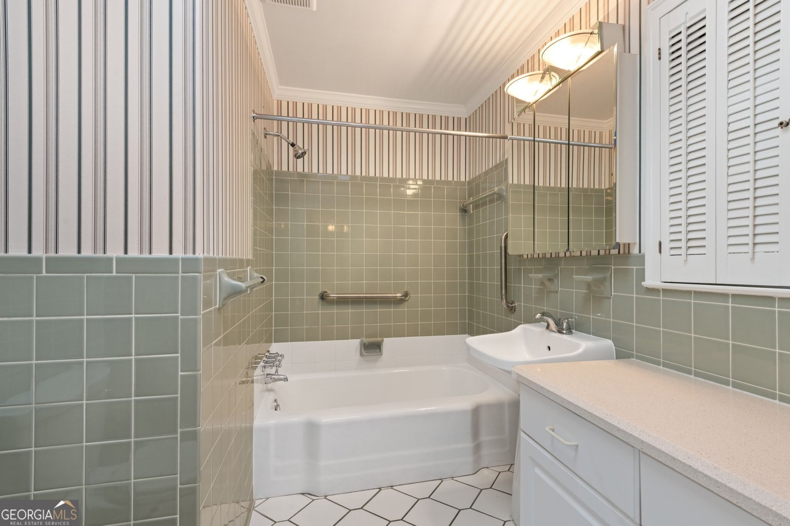 325 Knoll Woods Drive Roswell - 23