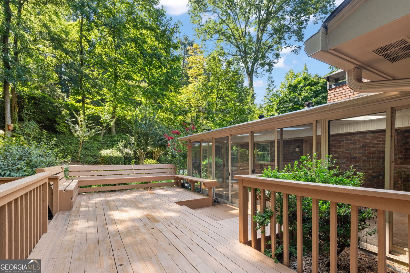 325 Knoll Woods Drive Roswell - 27