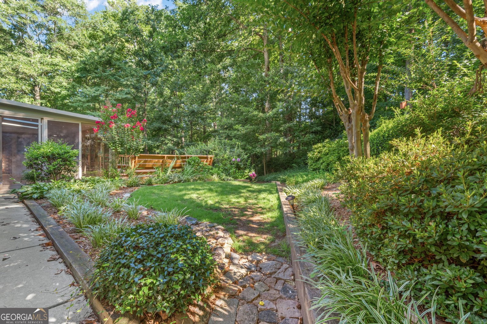 325 Knoll Woods Drive Roswell - 29