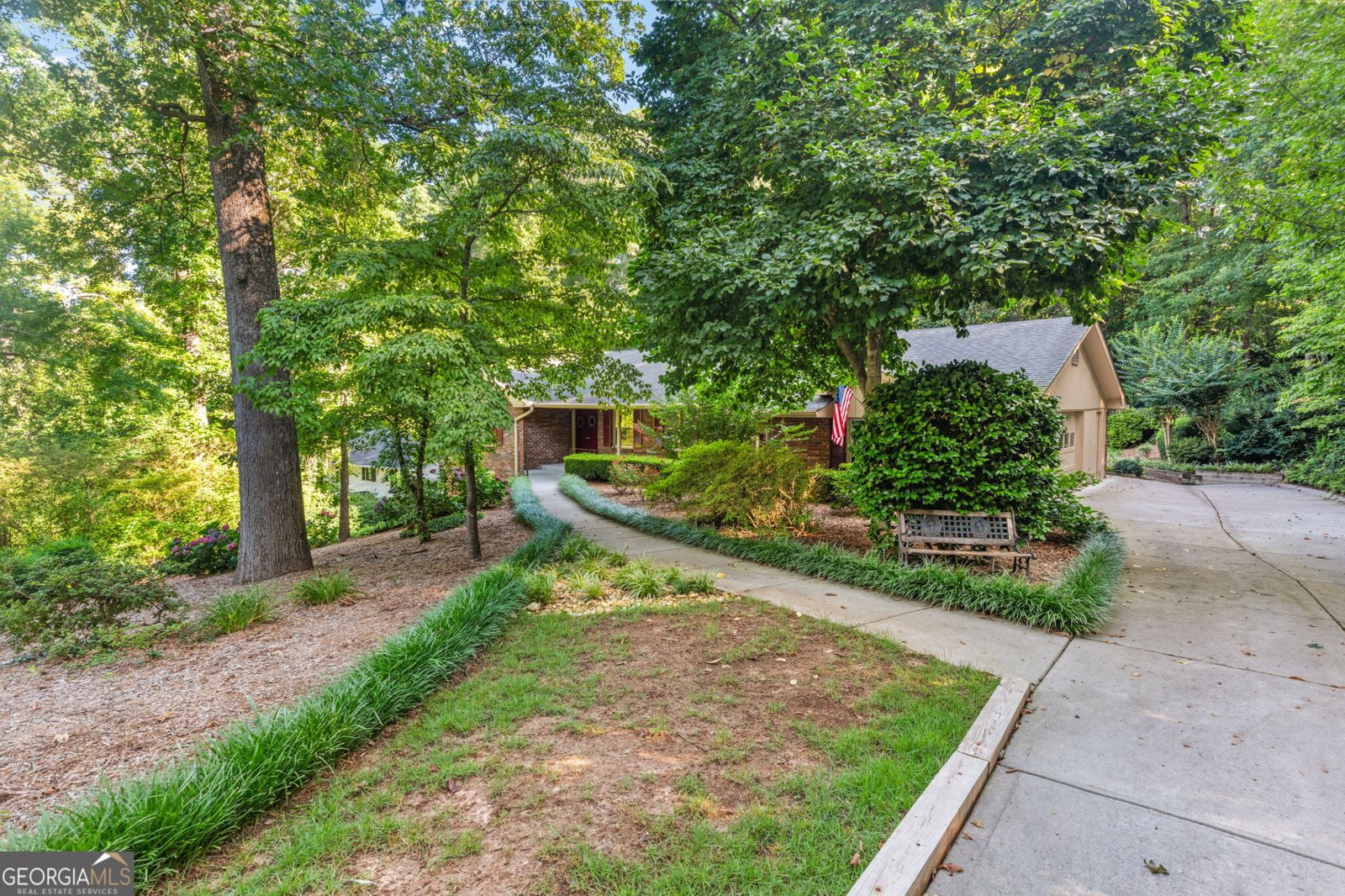 325 Knoll Woods Drive Roswell - 3