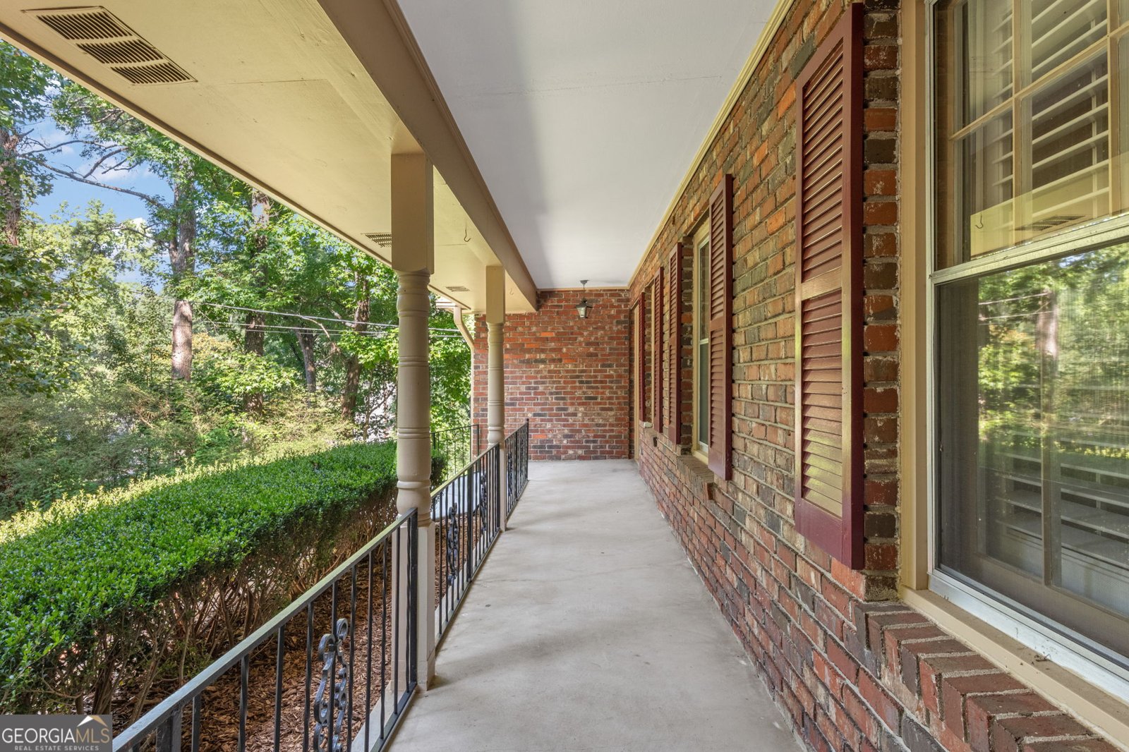 325 Knoll Woods Drive Roswell - 6