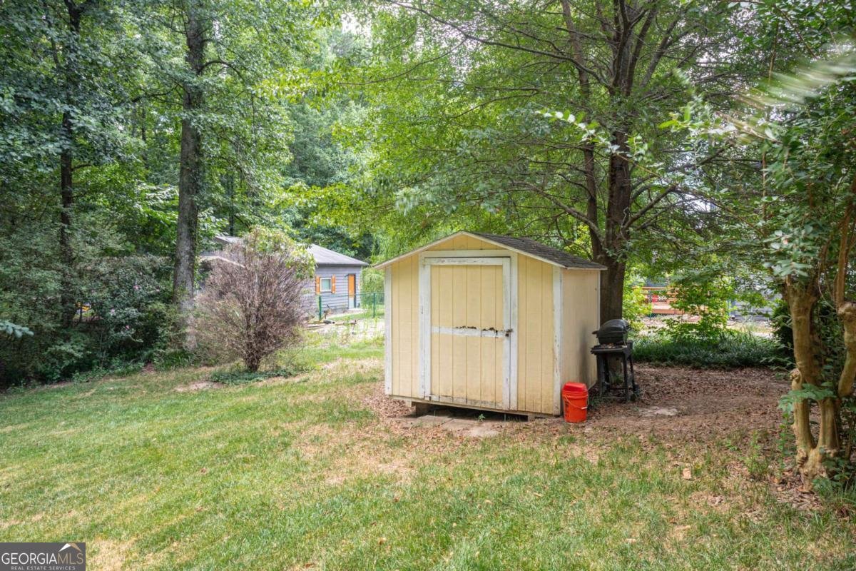 1484 Lakemont Drive Grayson - 23