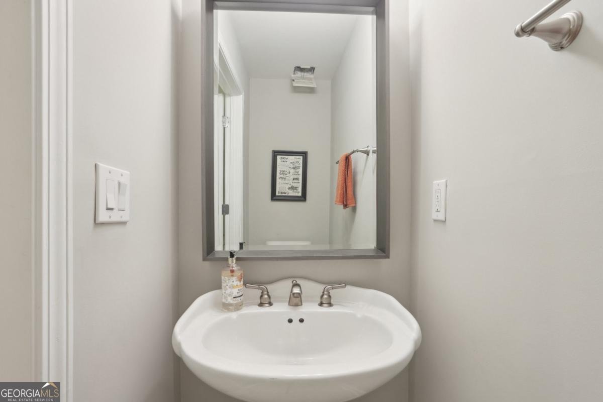 3745 Ashford Creek Avenue Atlanta - 29