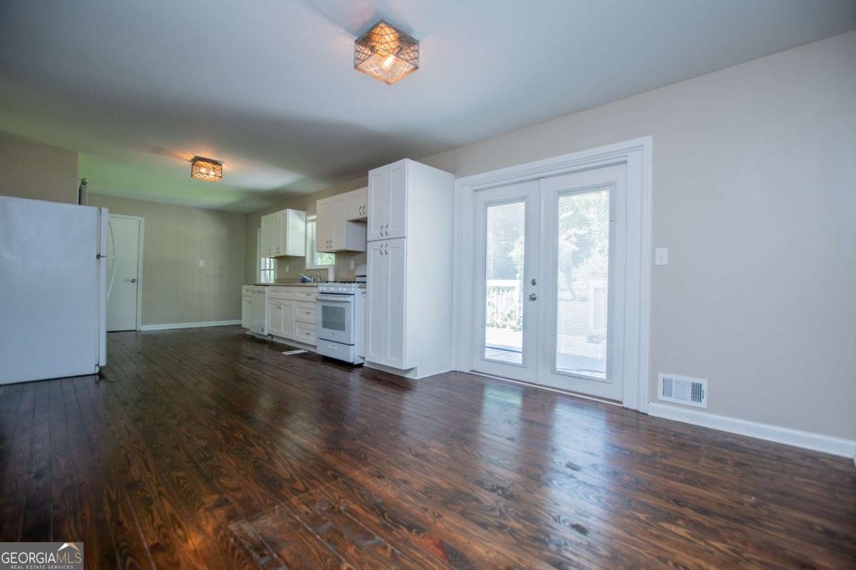 2057 Terry Lane Douglasville - 21