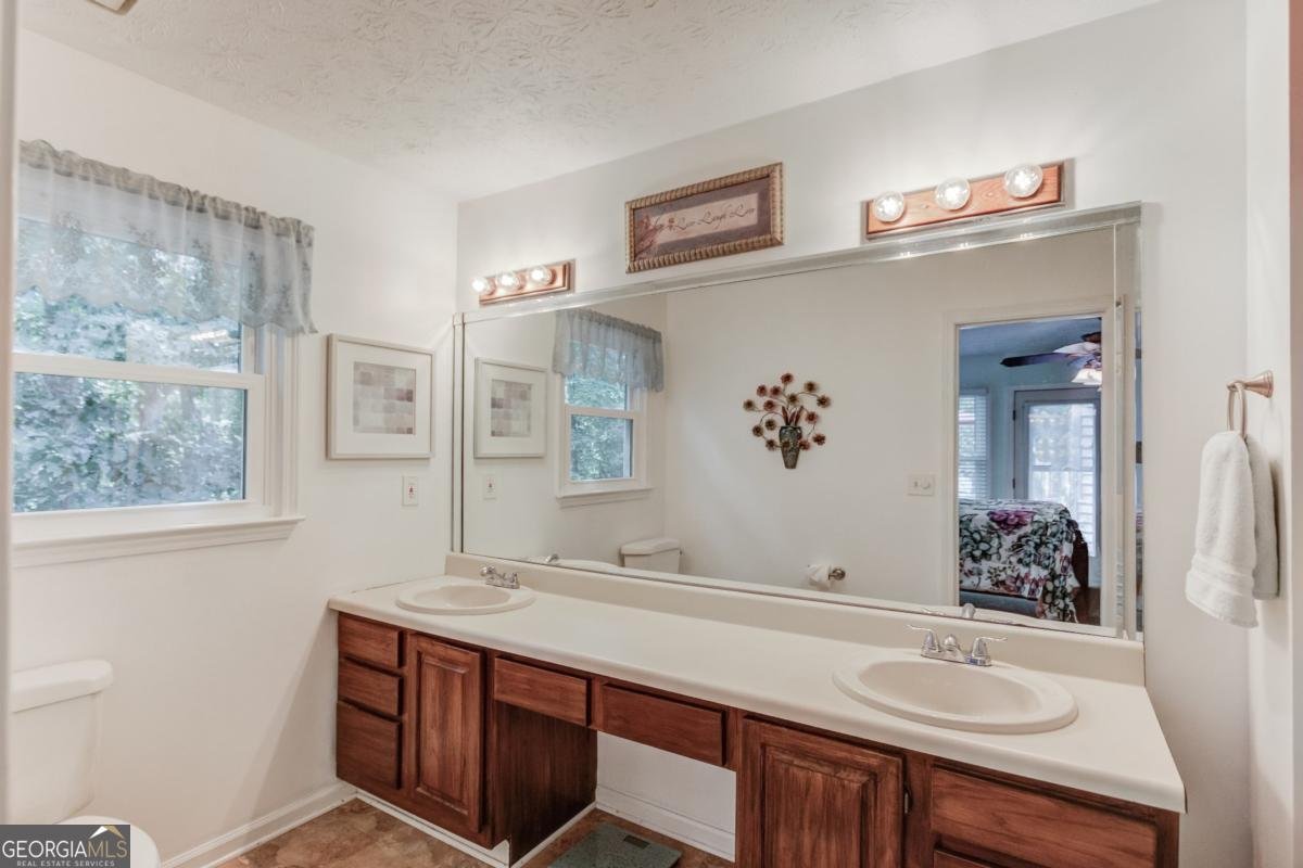 282 Clover Drive Auburn - 16