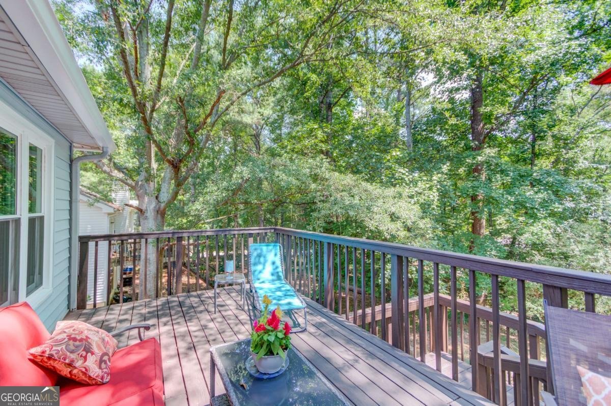 282 Clover Drive Auburn - 37
