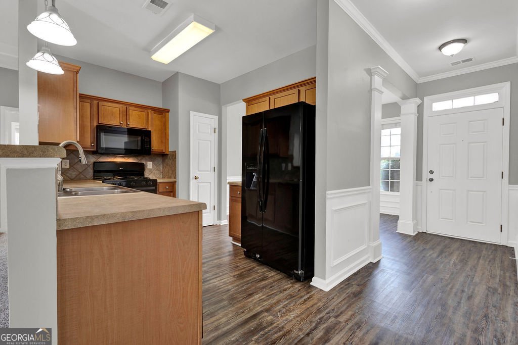 8900 Crestview Circle Union City - 13