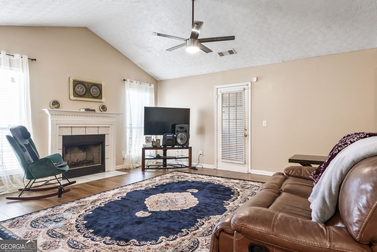 8147 Mountain Pass Riverdale - 4