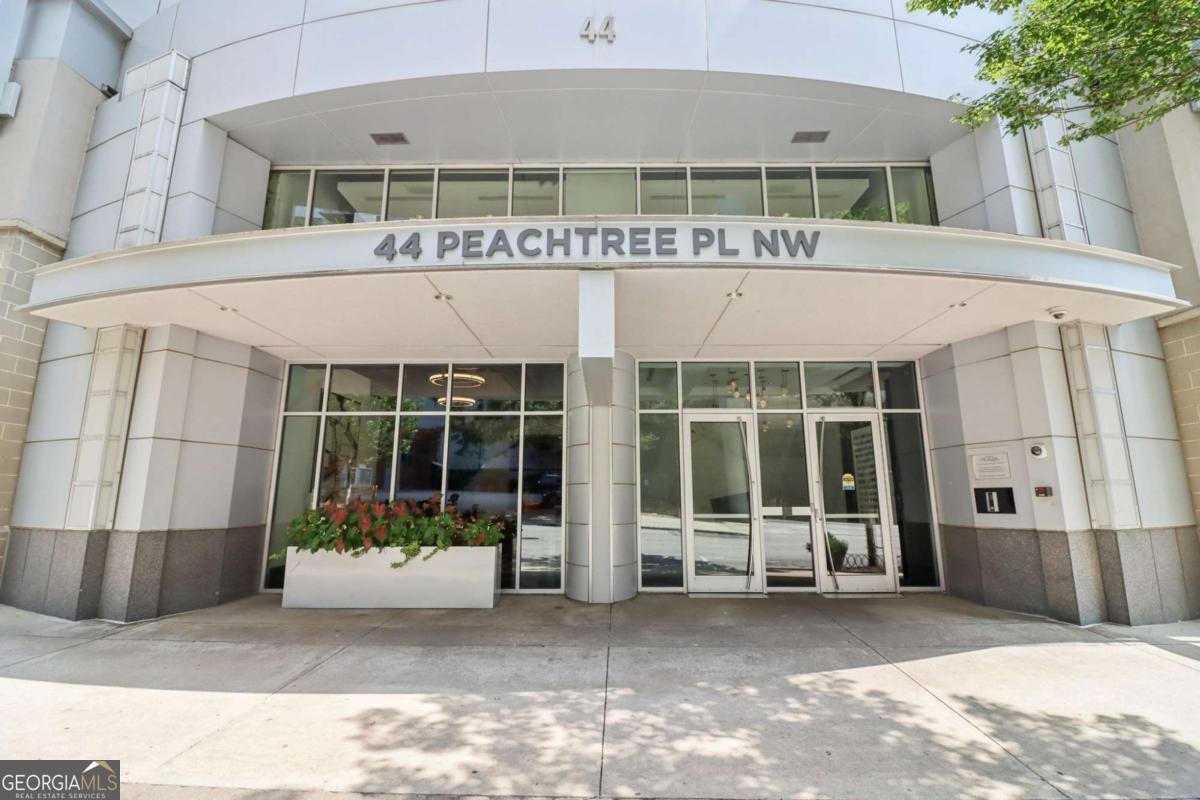 44 Peachtree Place Atlanta - 2