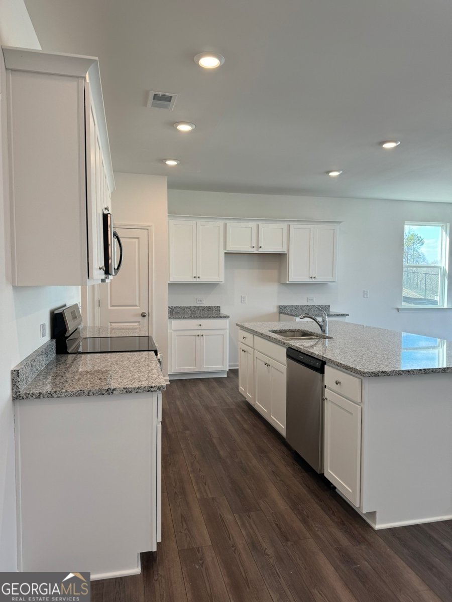 76 Mission Boulevard Pendergrass - 8