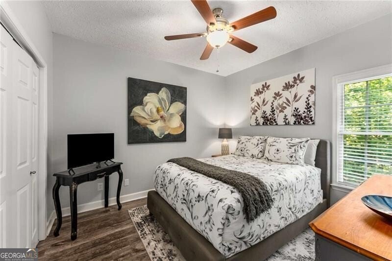 203 Powers Court Woodstock - 20