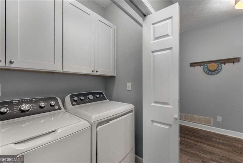 203 Powers Court Woodstock - 24
