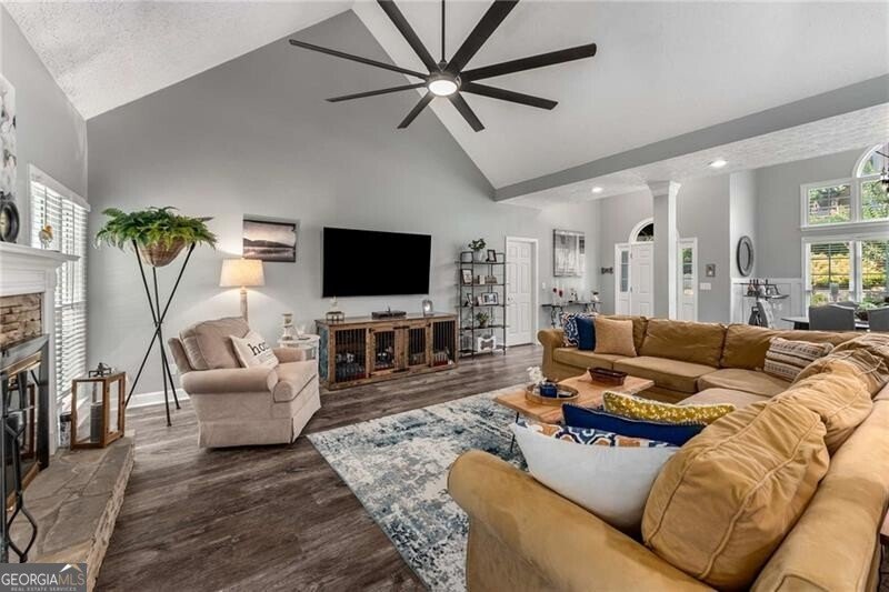 203 Powers Court Woodstock - 4