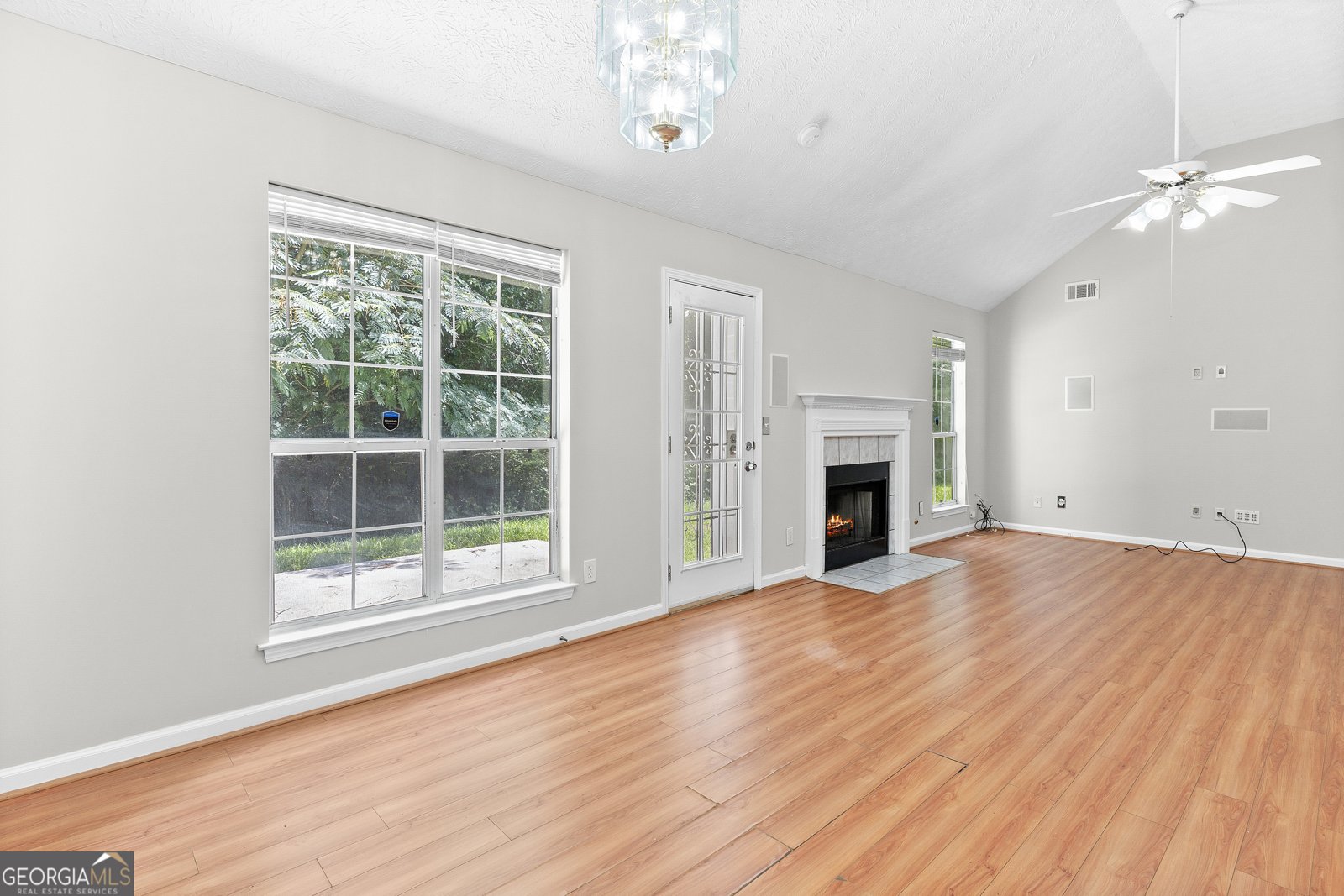 7190 Williamsburg Drive Riverdale - 27