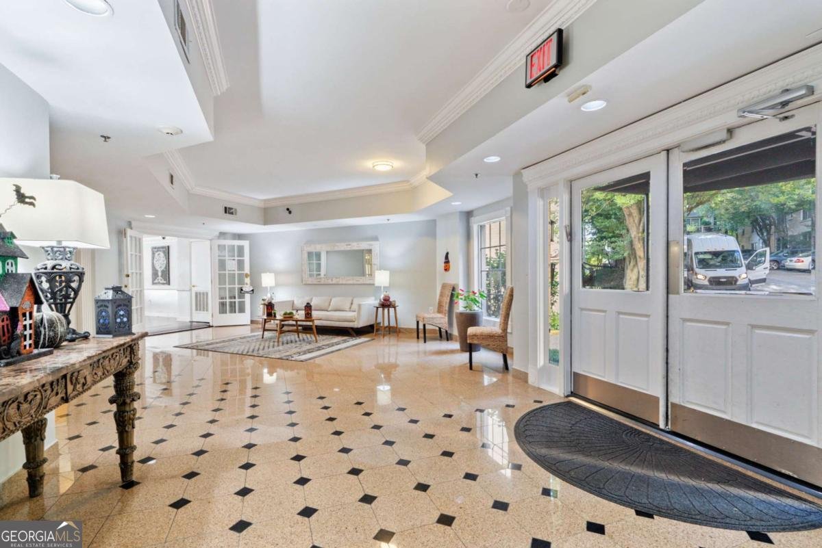 1 Biscayne Drive Atlanta - 27