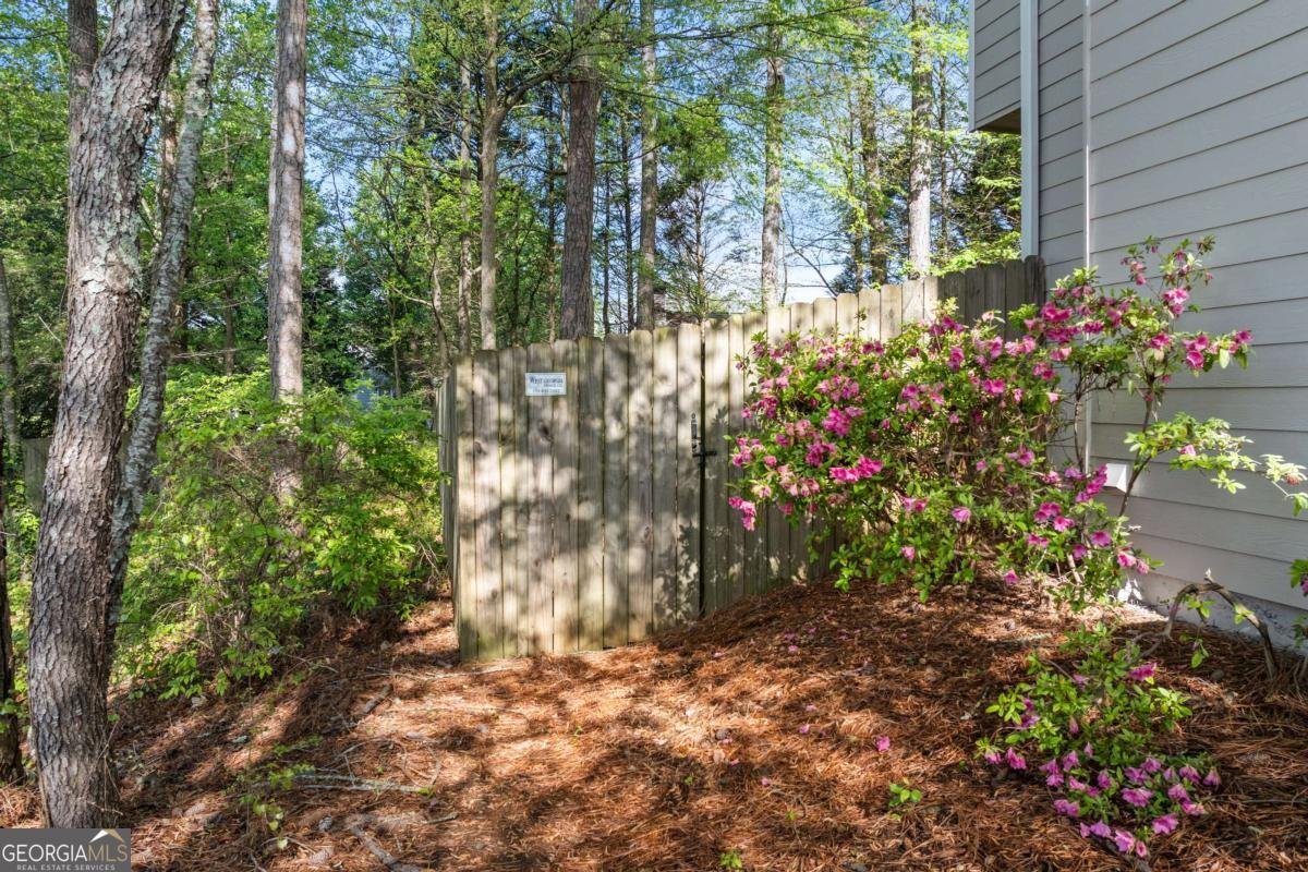 1035 Bridle Path Drive Lawrenceville - 34