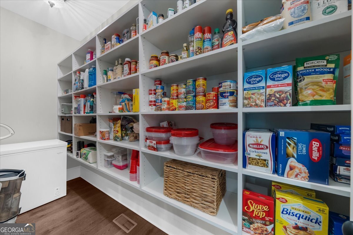 6806 Misty Cove Ln Flowery Branch - 37