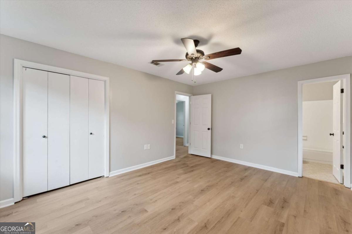 1031 Bacon Road Hinesville - 27