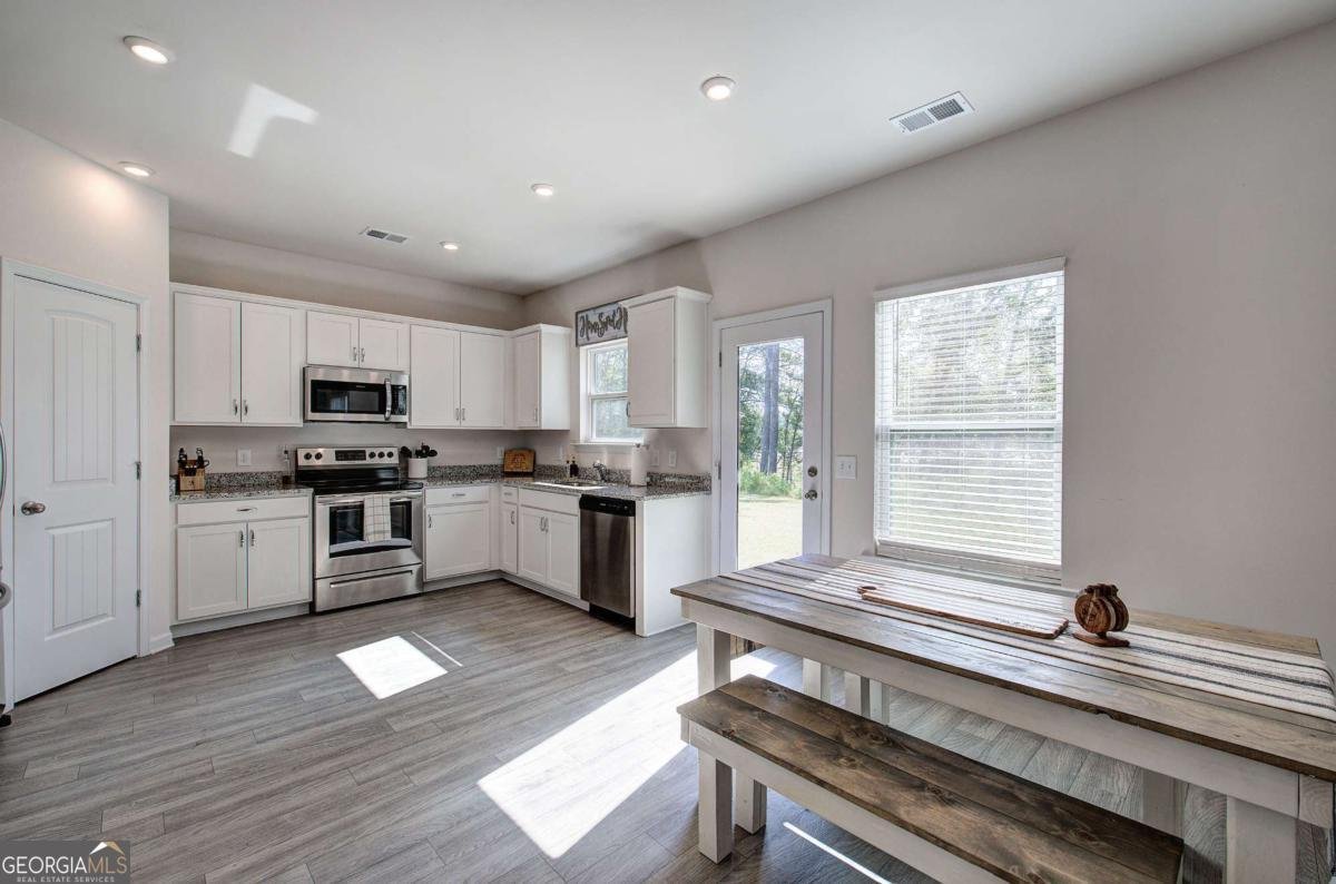16 Maycroft Court Rome - 13