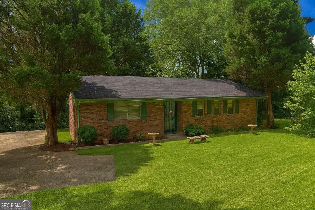 1491 Boulderwoods Drive Atlanta - 1