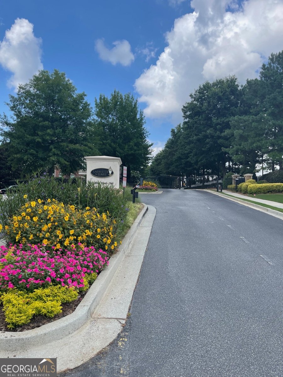 915 Dumaine Trace Atlanta - 2