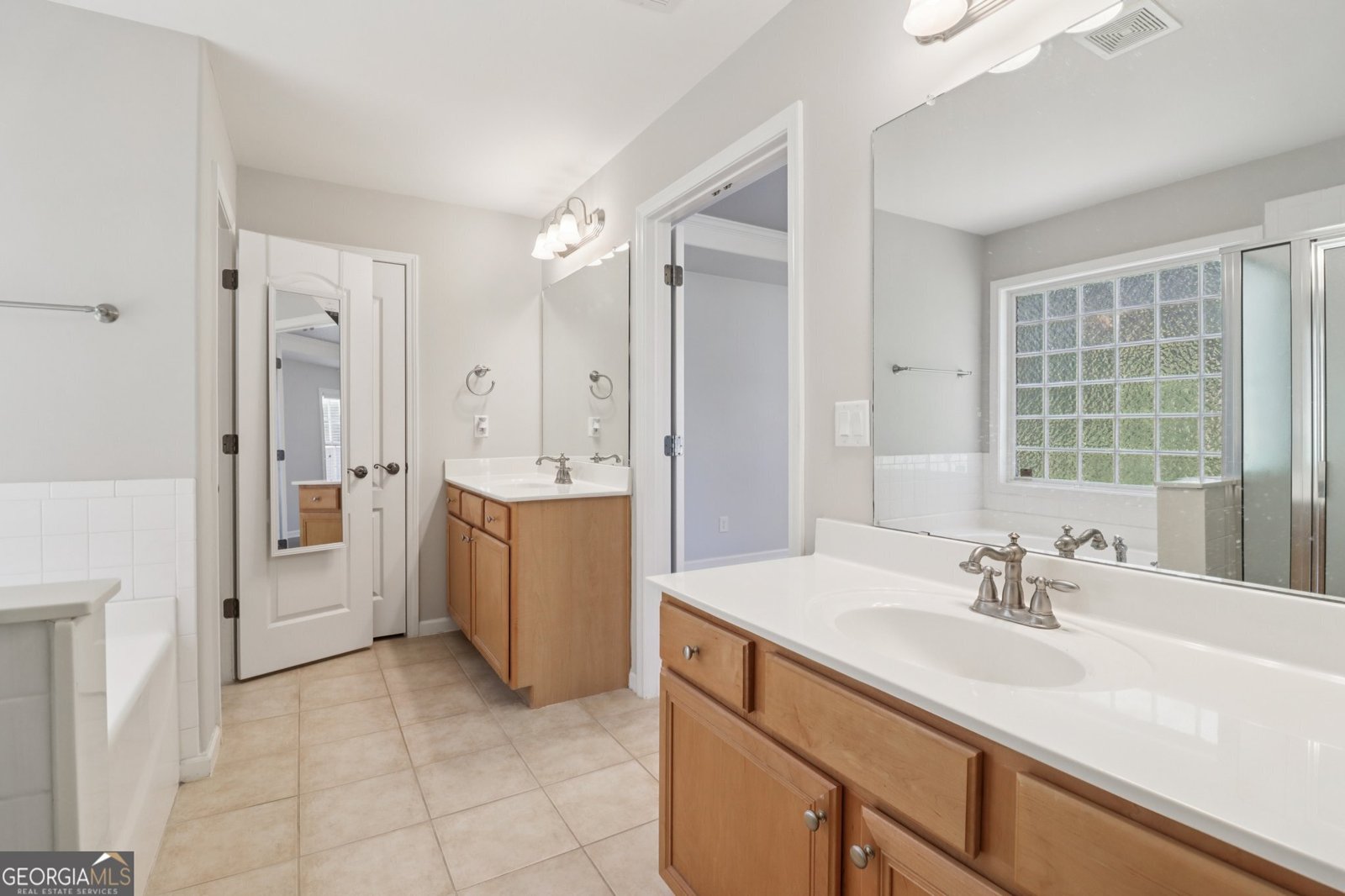 1009 Lake Pointe Court Suwanee - 14
