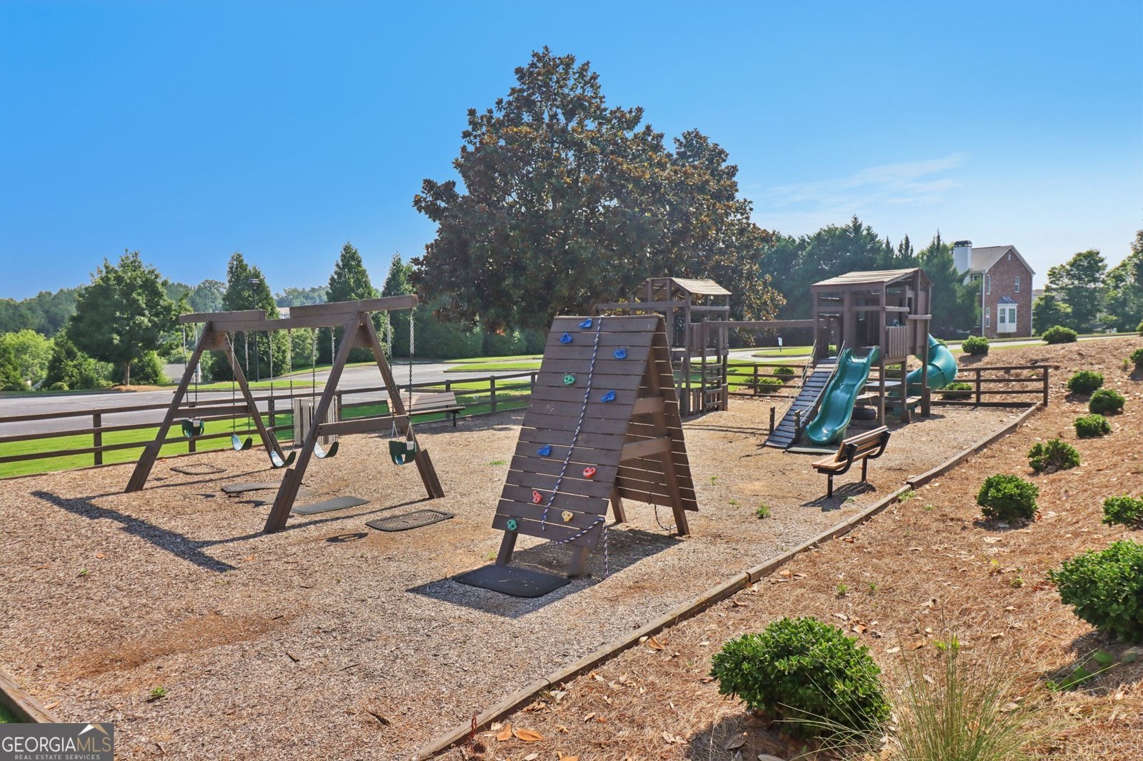 1009 Lake Pointe Court Suwanee - 25