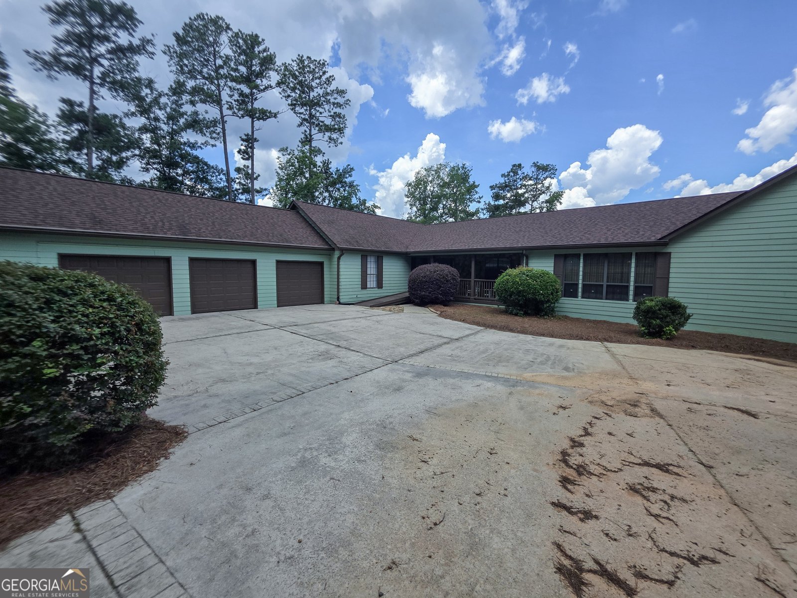 81 Mariners Drive Milledgeville - 72
