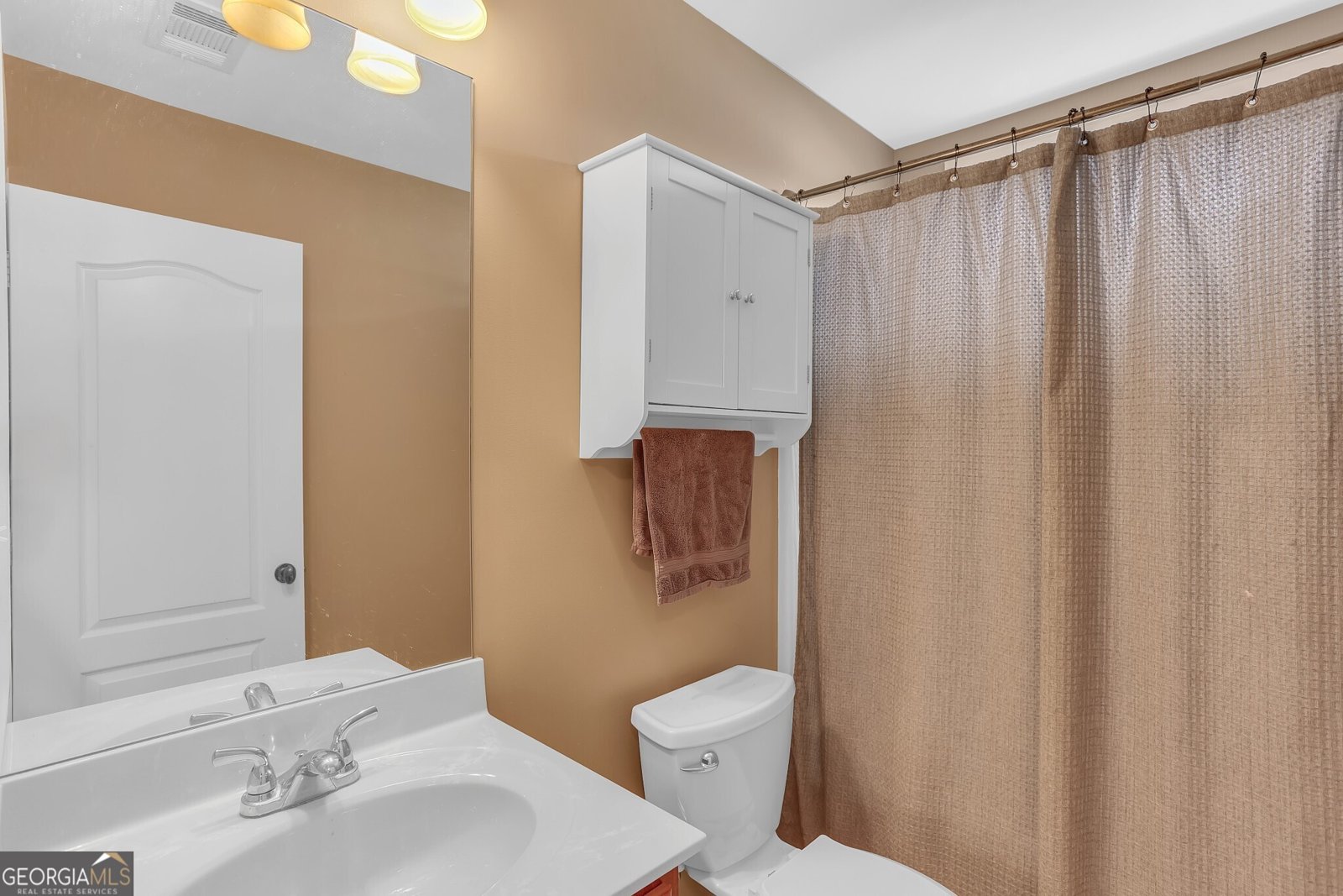 1006 Silver Thorne Drive Loganville - 27