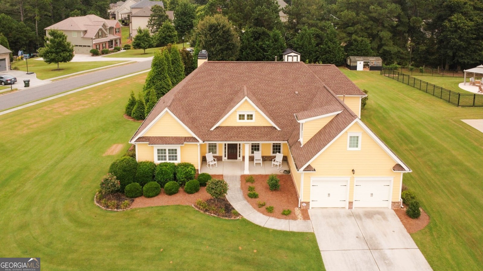 1006 Silver Thorne Drive Loganville - 34