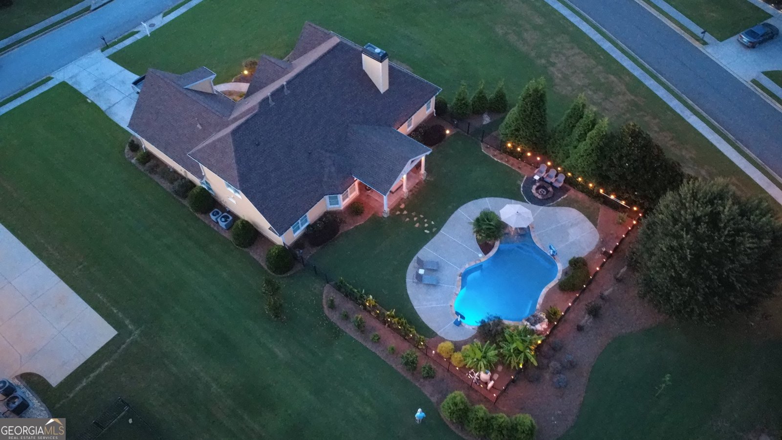 1006 Silver Thorne Drive Loganville - 44