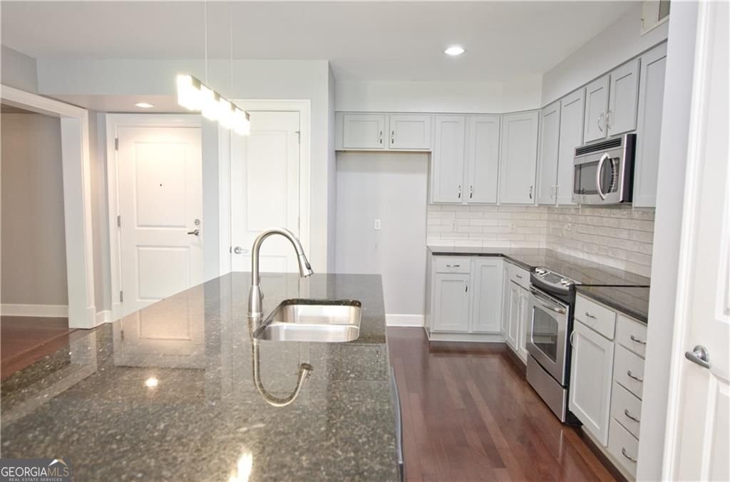 200 River Vista Drive Atlanta - 11