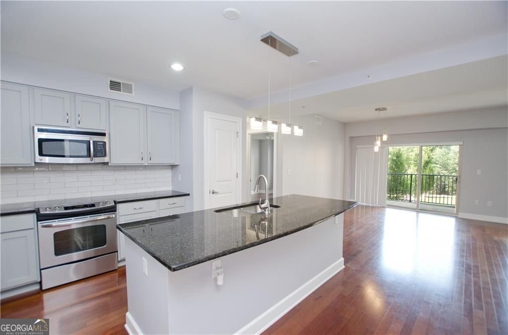 200 River Vista Drive Atlanta - 9
