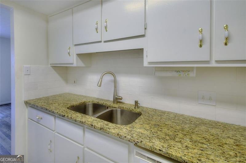 425 Mount Vernon Highway Sandy Springs - 38