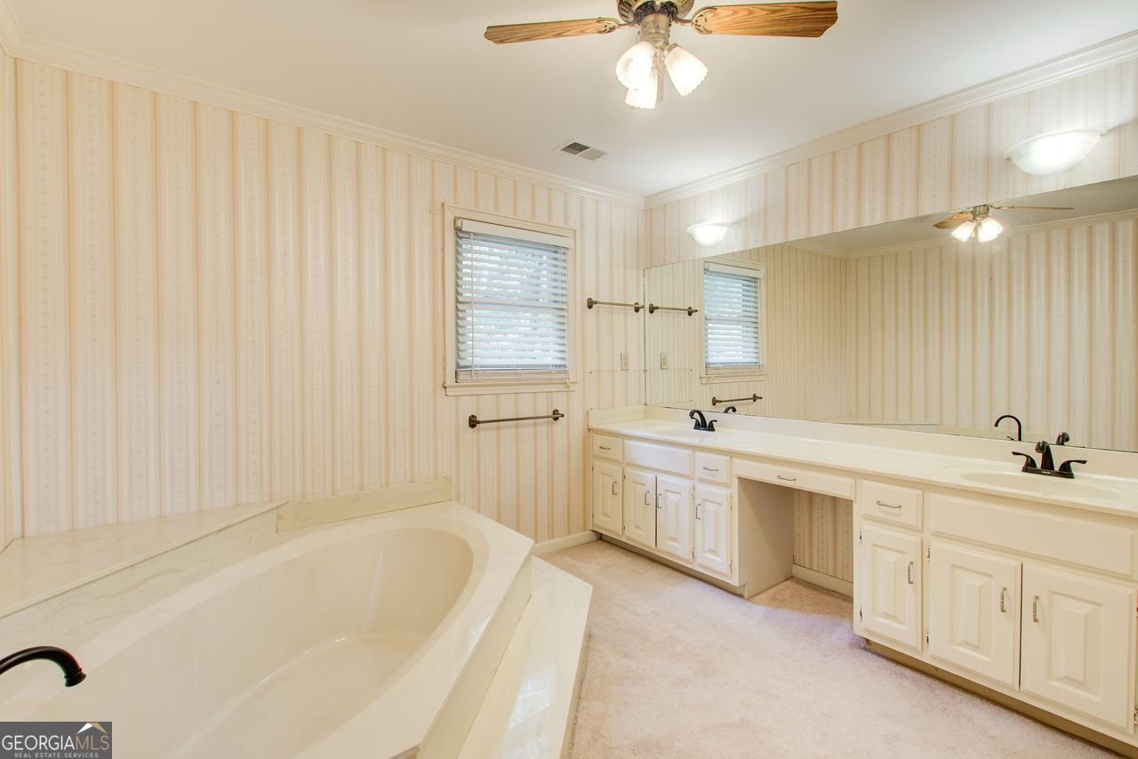 5163 Charlemagne Way Lilburn - 30