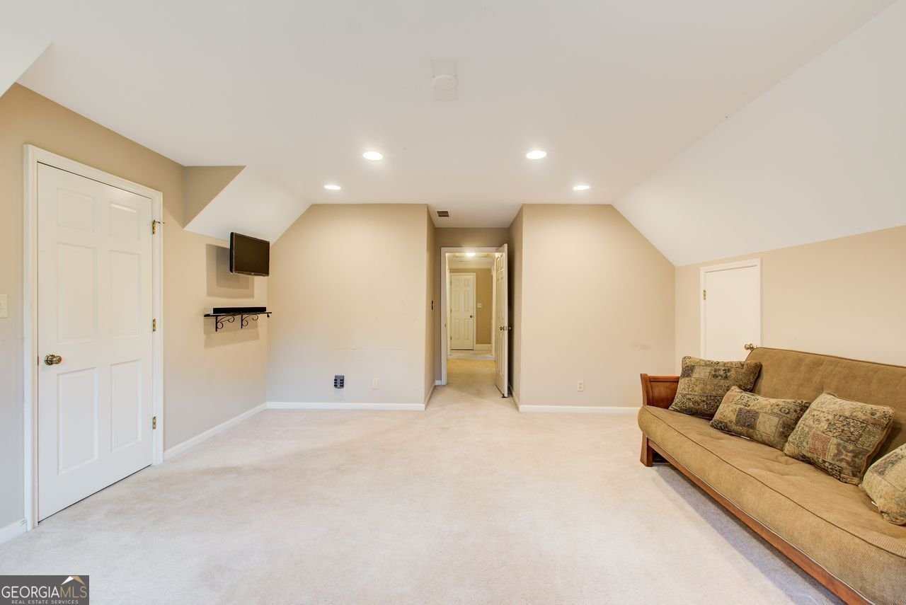 5163 Charlemagne Way Lilburn - 43