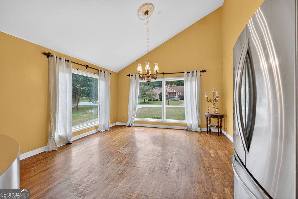 415 Spruce Lane Lane Monroe - 15