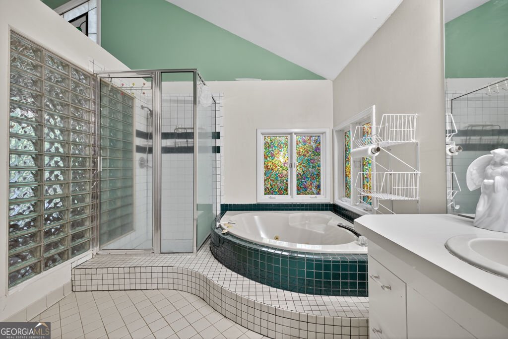 415 Spruce Lane Lane Monroe - 21