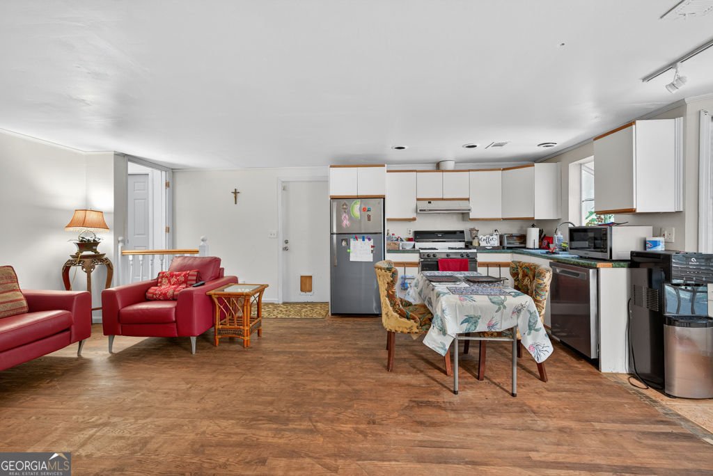 415 Spruce Lane Lane Monroe - 34